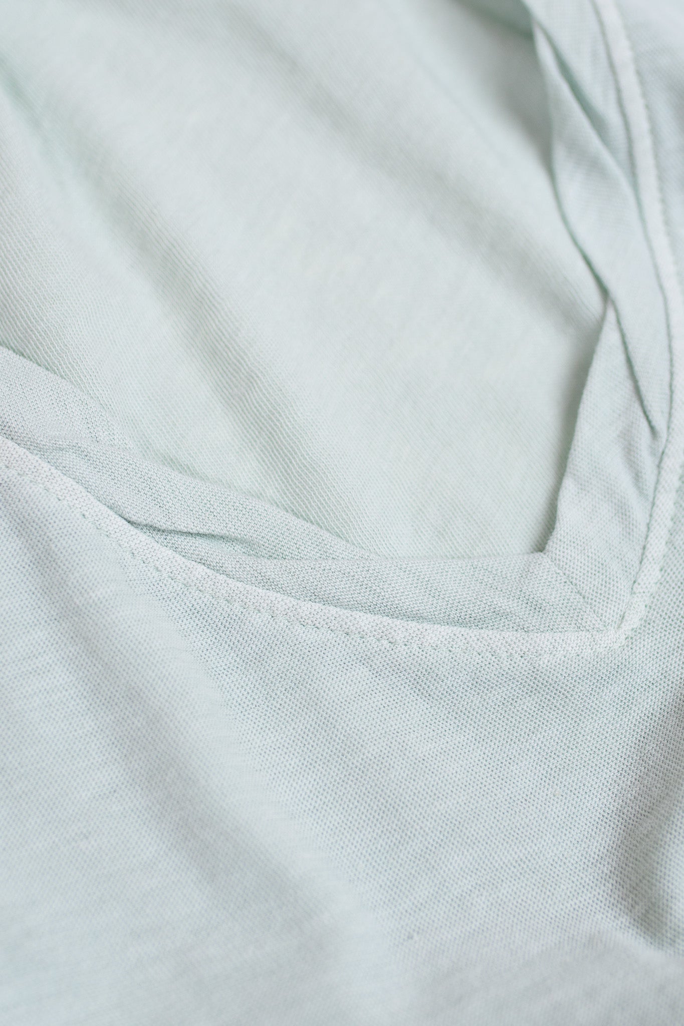 Slub Deep V Tee Milky Green