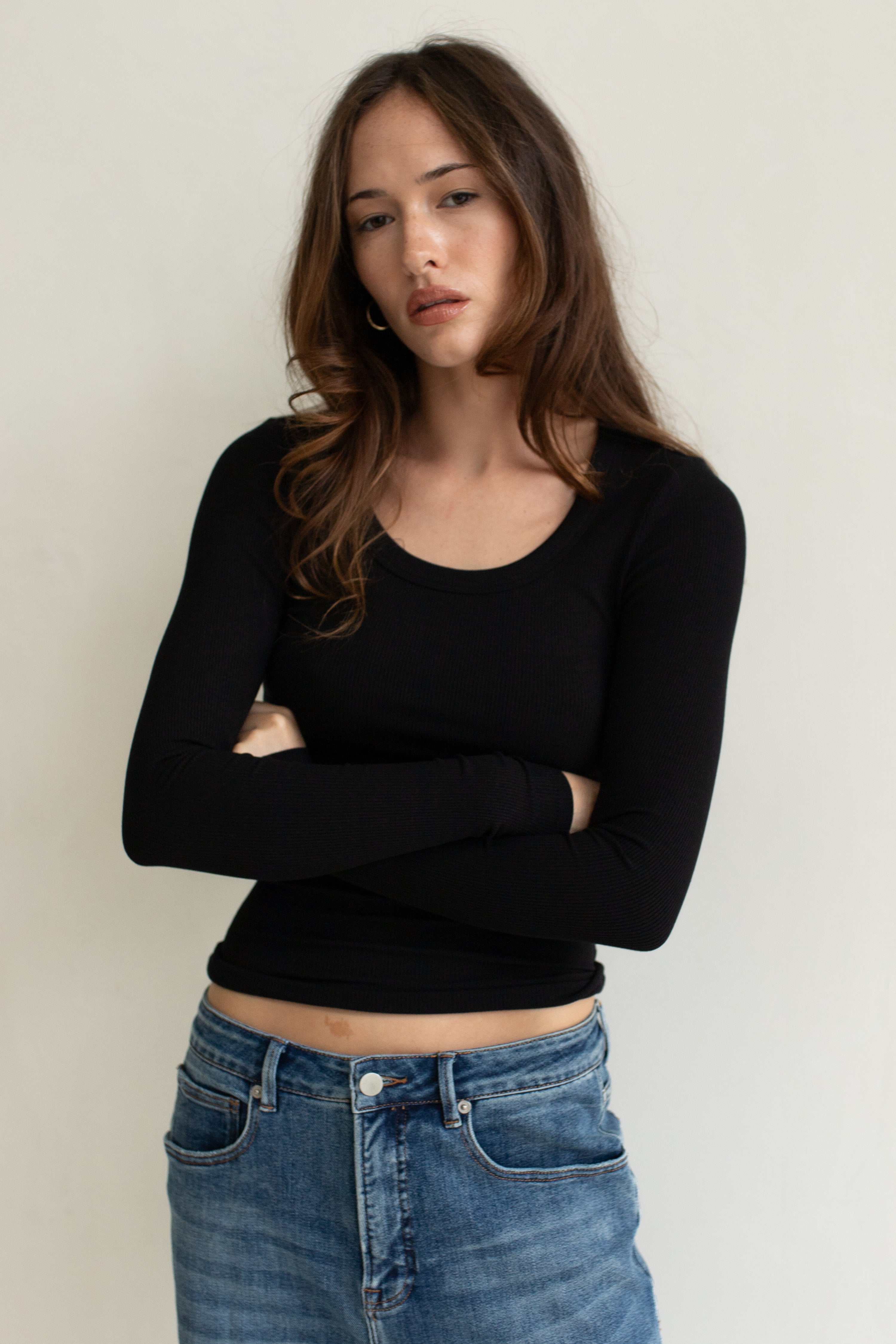 Scoop Neck Long Sleeve Rib Tee Onyx
