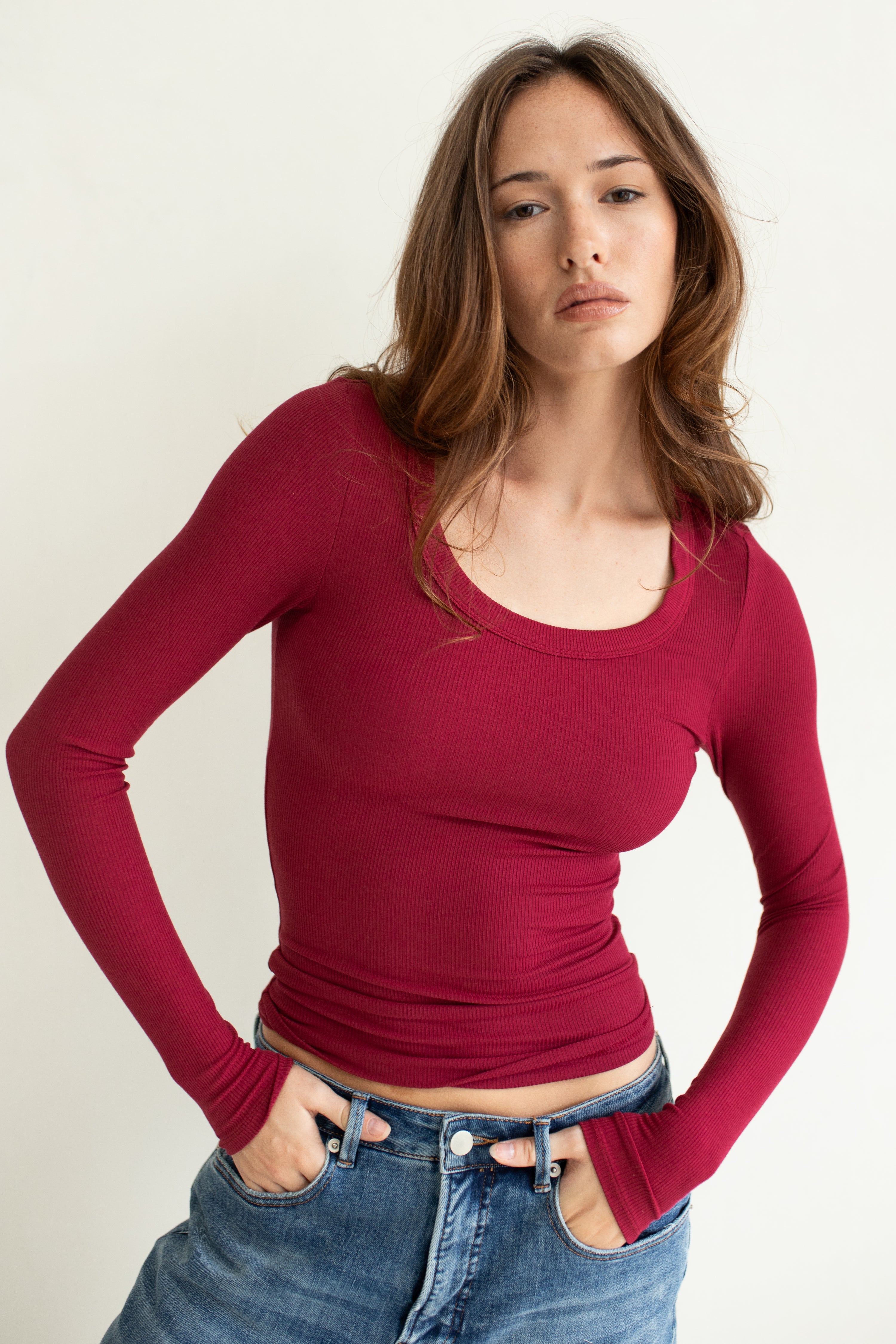 Scoop Neck Long Sleeve Tee Raisin